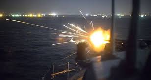 زوارق الاحتلال تطلق النار باتجاه مراكب الصيادين في بحرغزة